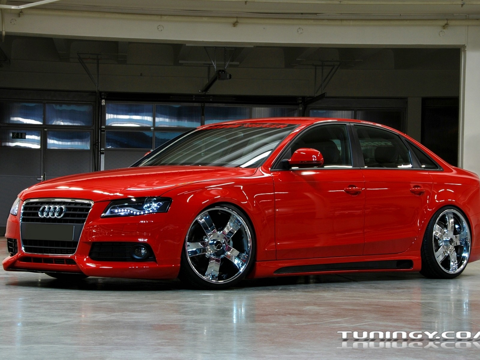 Audi a4 чип. Audi a4 b8 кузов. Audi a4 b8 Tuning. Audi a4 b8 красная. Audi s4 b8.5 Tuning.